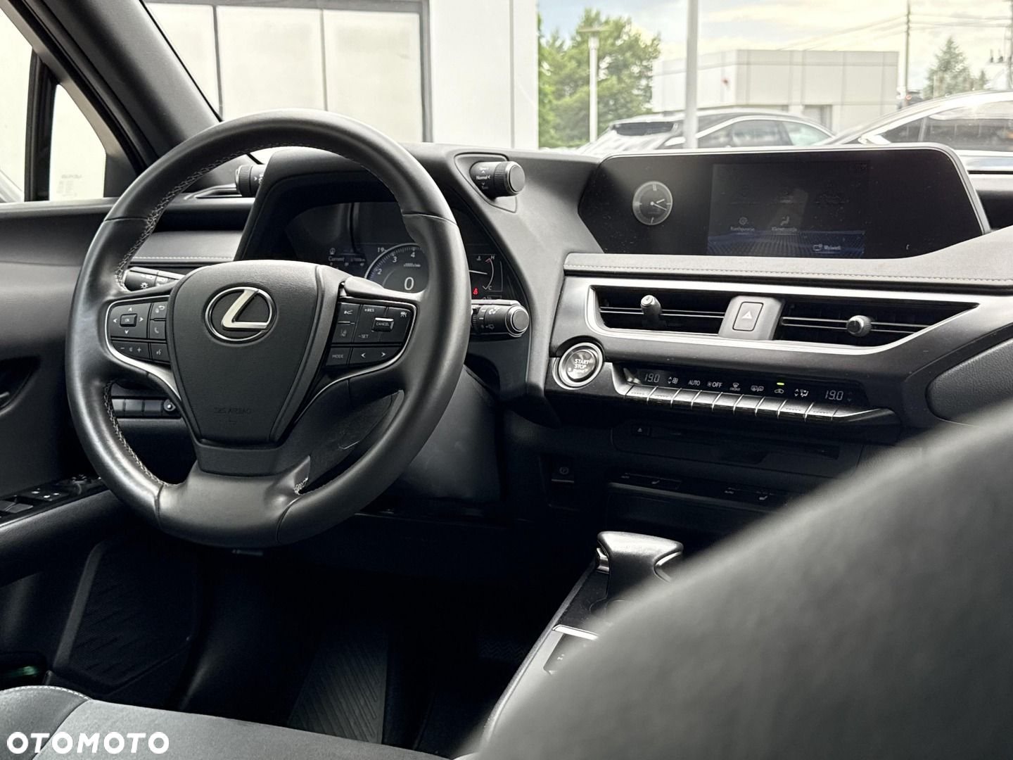 Lexus UX 200 GPF Business Edition 2WD - 25