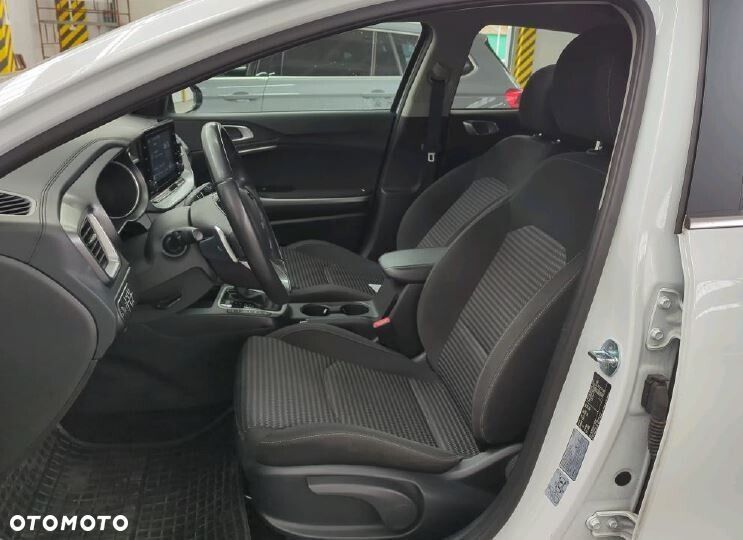Kia XCeed - 6