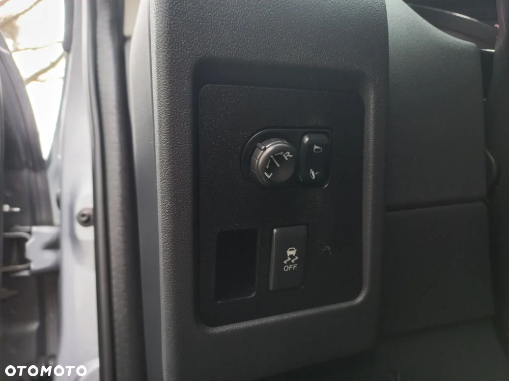 Nissan Qashqai 2.0 dCi 4x4 Tekna - 12