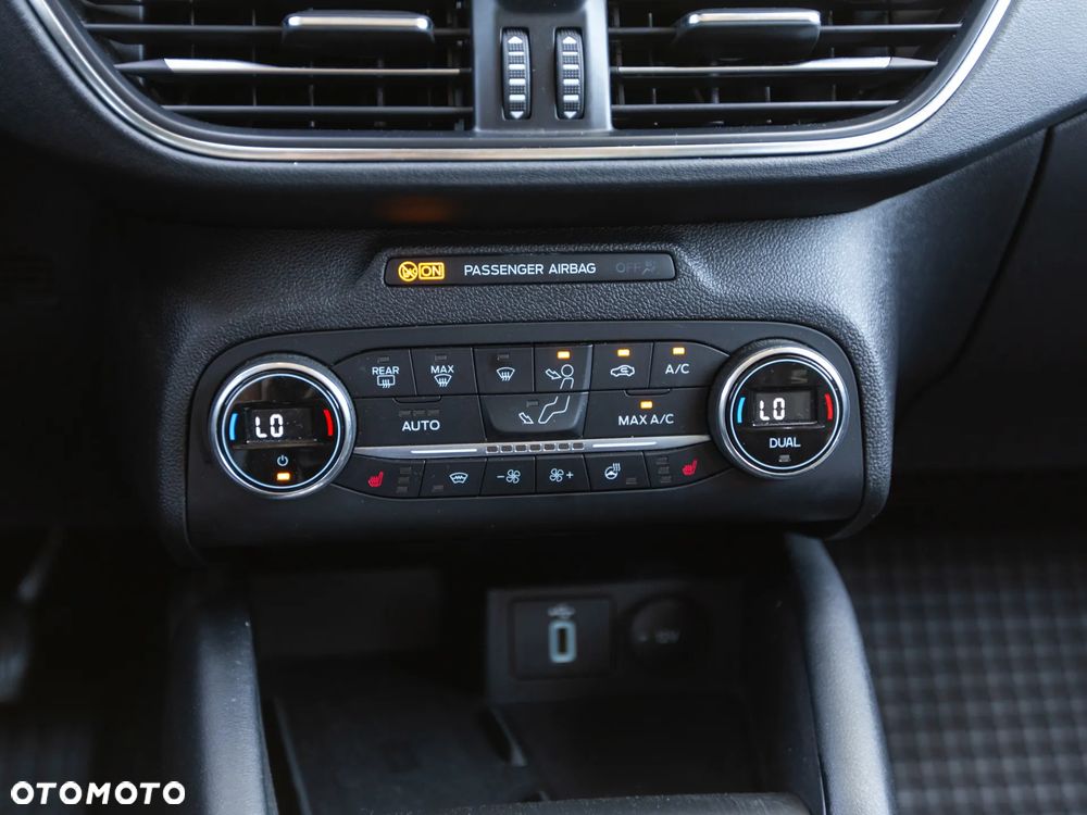 Ford Focus 1.5 EcoBoost Start-Stopp-System Business Edition - 25