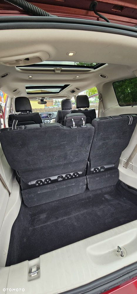 Chrysler Pacifica - 29