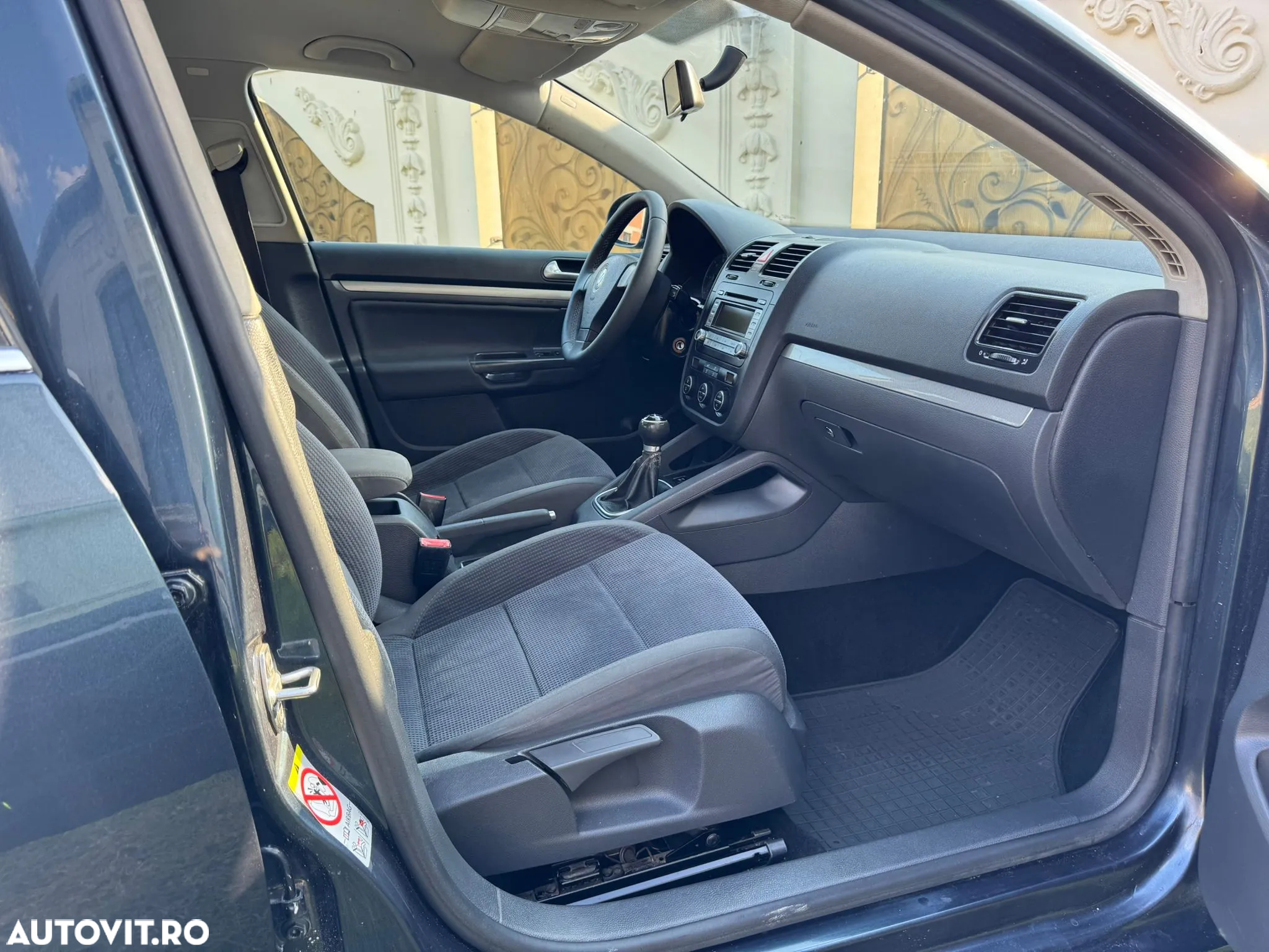 Volkswagen Jetta - 6
