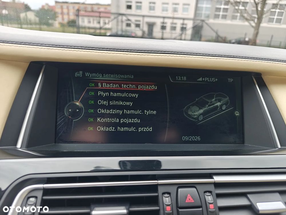 BMW Seria 7 740d xDrive - 24