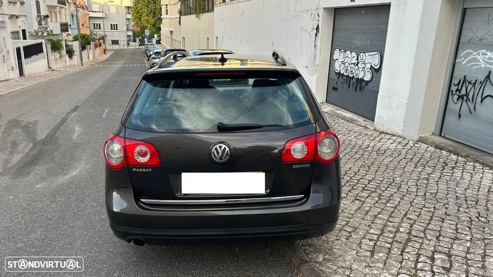 VW Passat Variant 1.6 TDI DPF BlueMotion Comfortline - 2