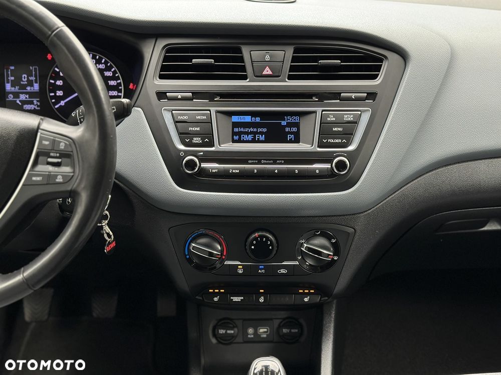 Hyundai i20 1.4 Style - 30