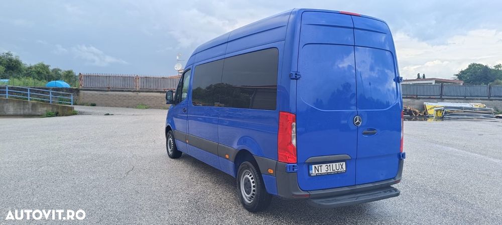 Mercedes-Benz Sprinter - 4