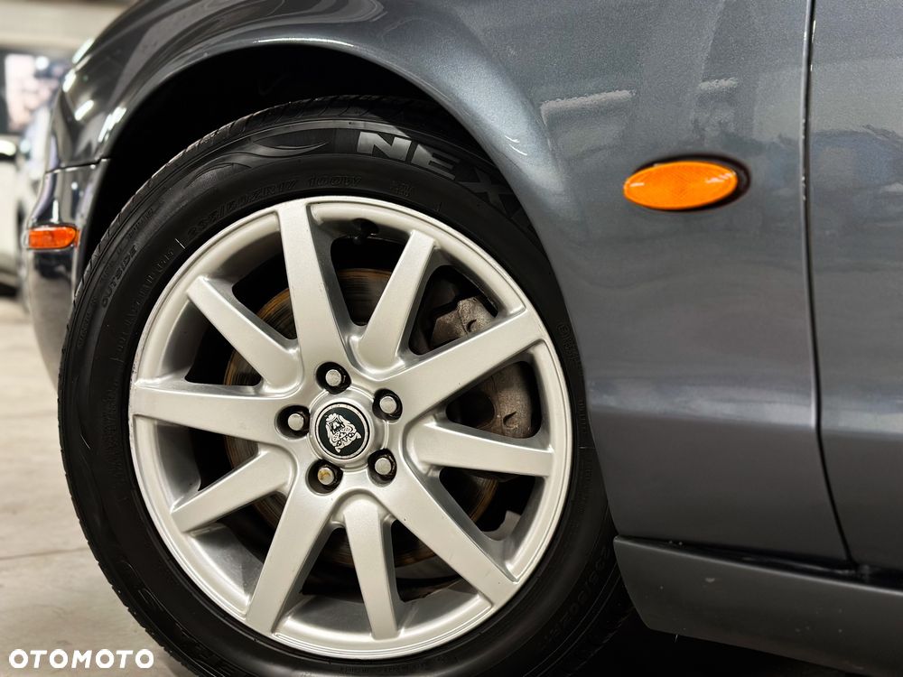 Jaguar S-Type 4.2 V8 - 9