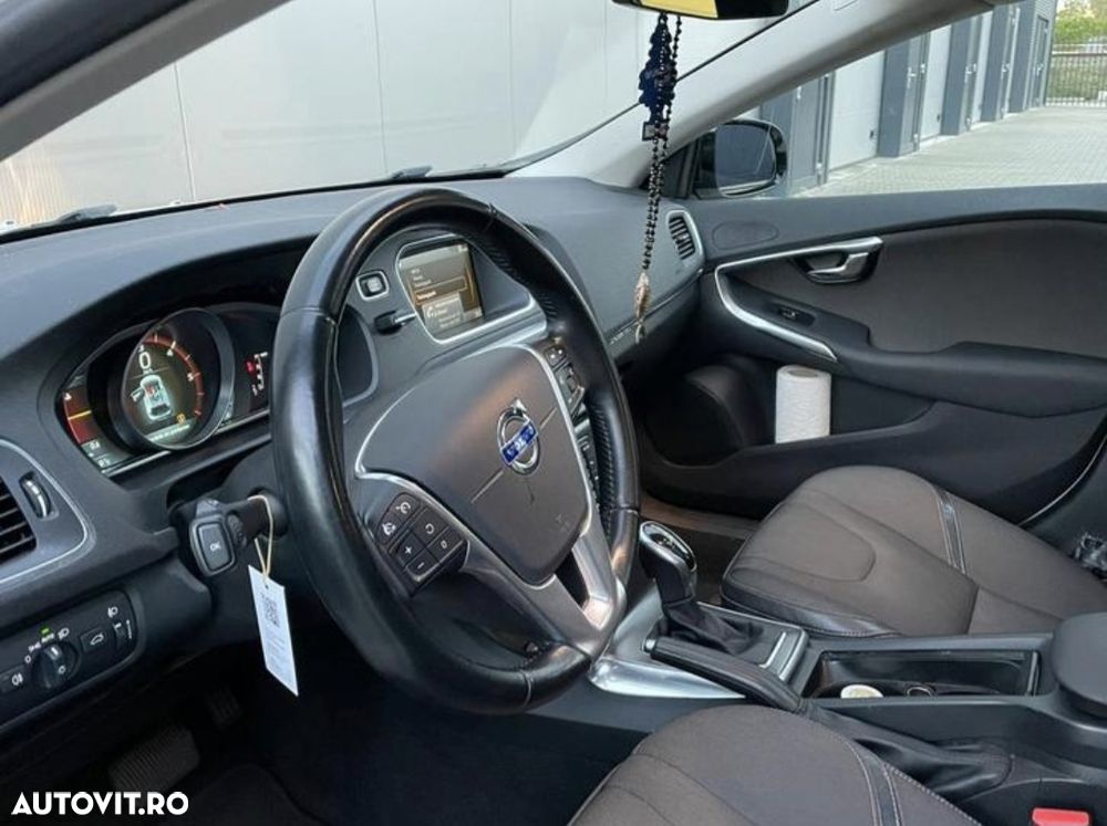 Volvo V40 Cross Country D2 Powershift Summum - 6