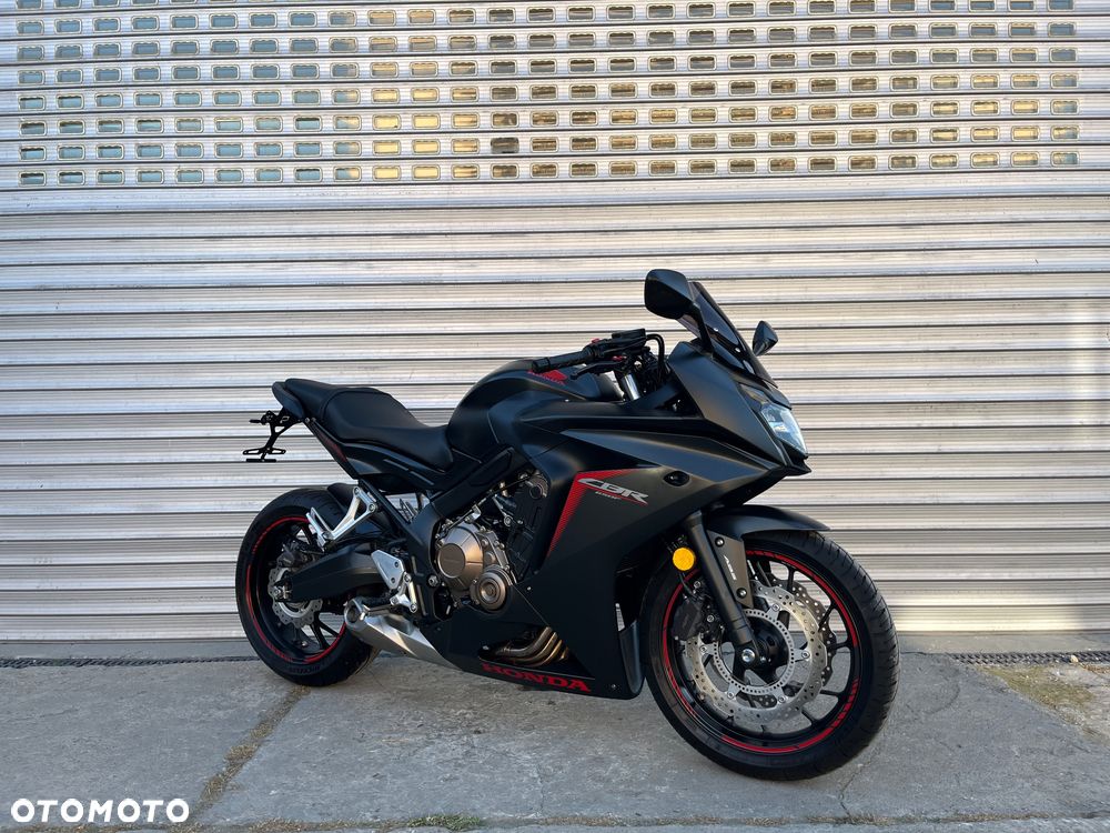 Honda CBR - 33