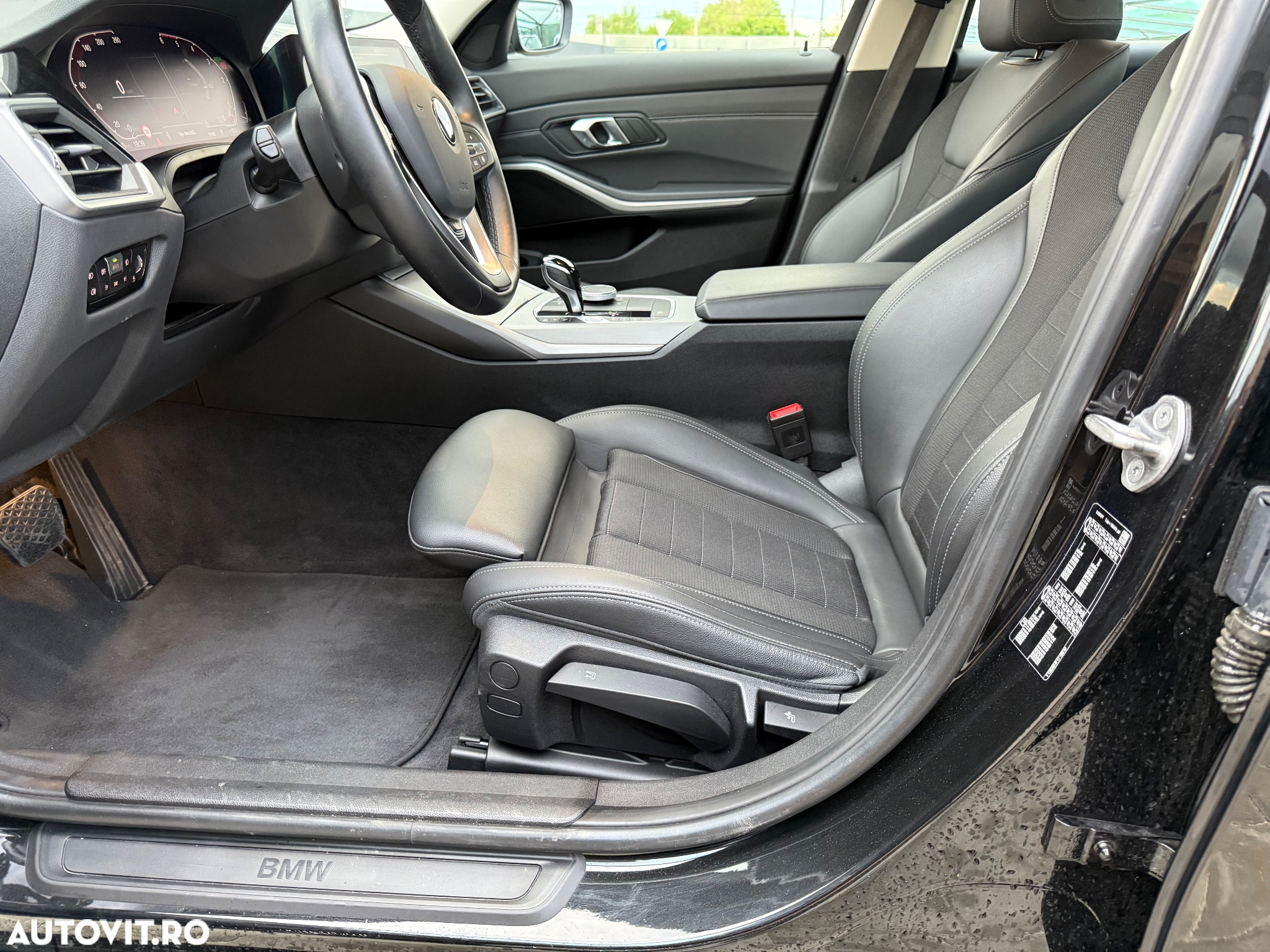 BMW Seria 3 330d Aut. Sport Line - 13