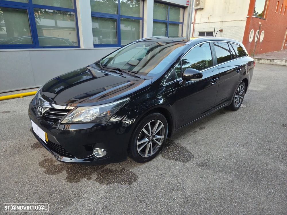 Toyota Avensis - 1