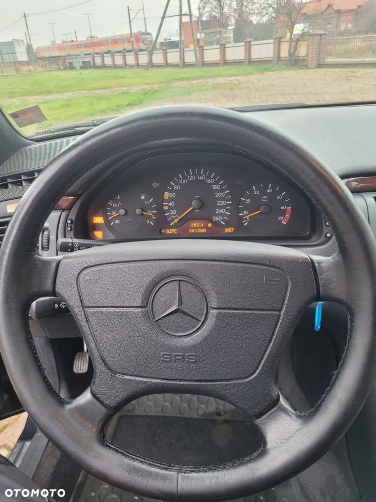 Mercedes-Benz Klasa E 430 T Elegance - 19