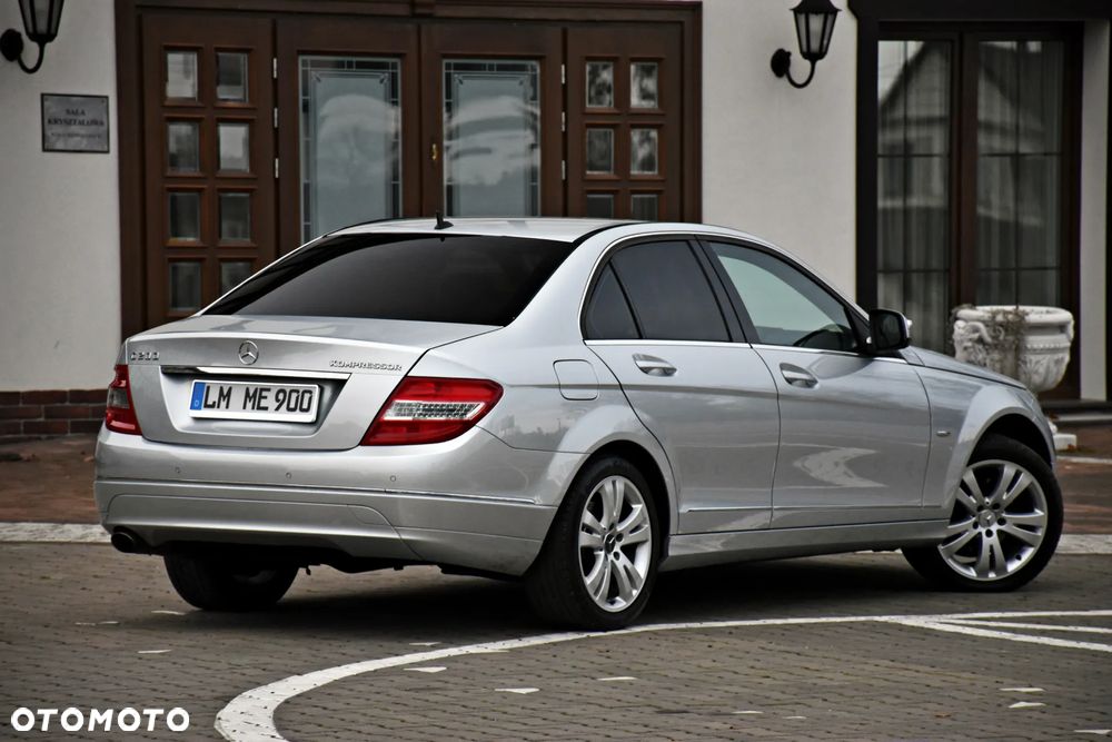 Mercedes-Benz Klasa C 200 7G-TRONIC Avantgarde Edition - 23