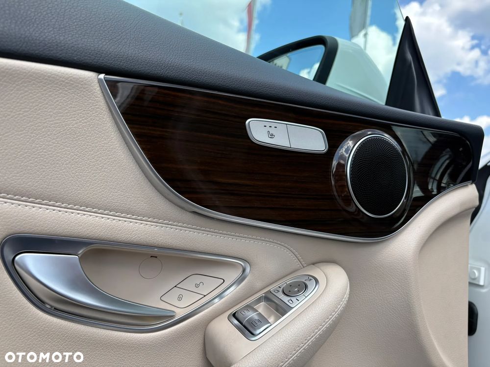 Mercedes-Benz Klasa C 200 4-Matic 9G-Tronic - 10