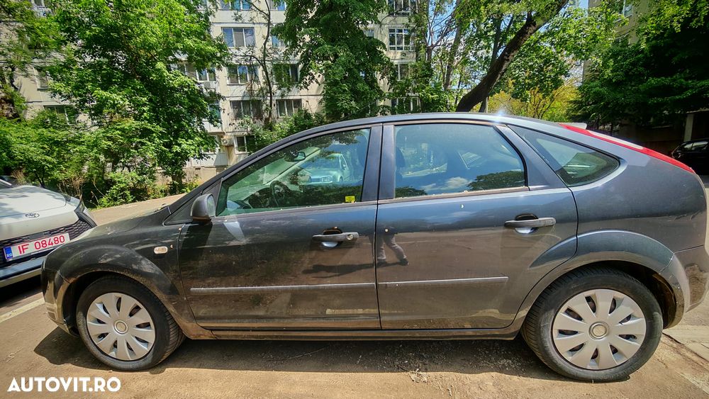 Ford Focus 1.8 TDCi Ambiente - 5