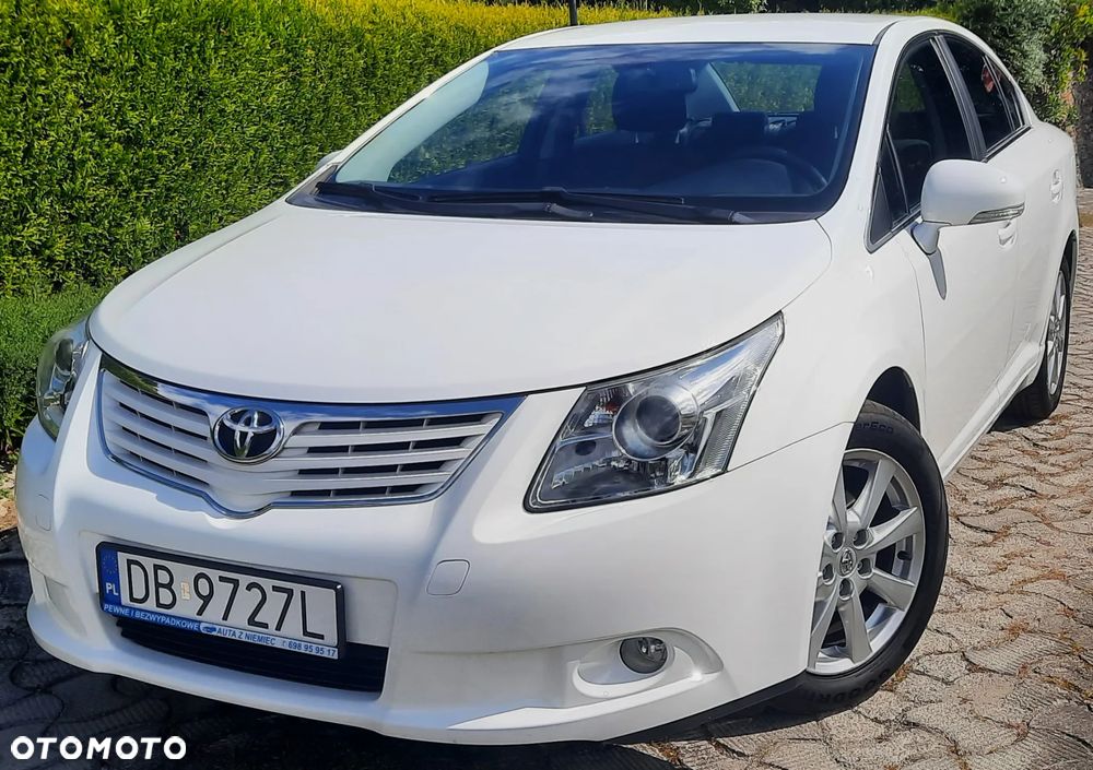 Toyota Avensis 1.8 Executive - 2