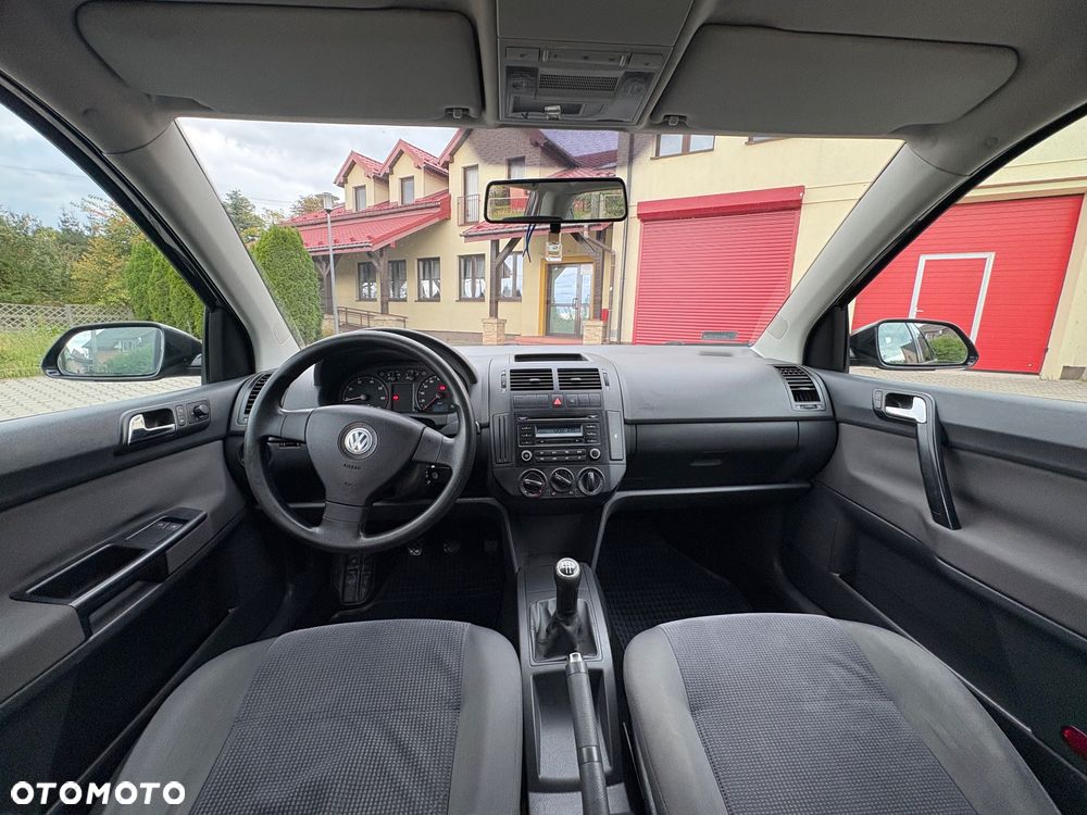 Volkswagen Polo - 9
