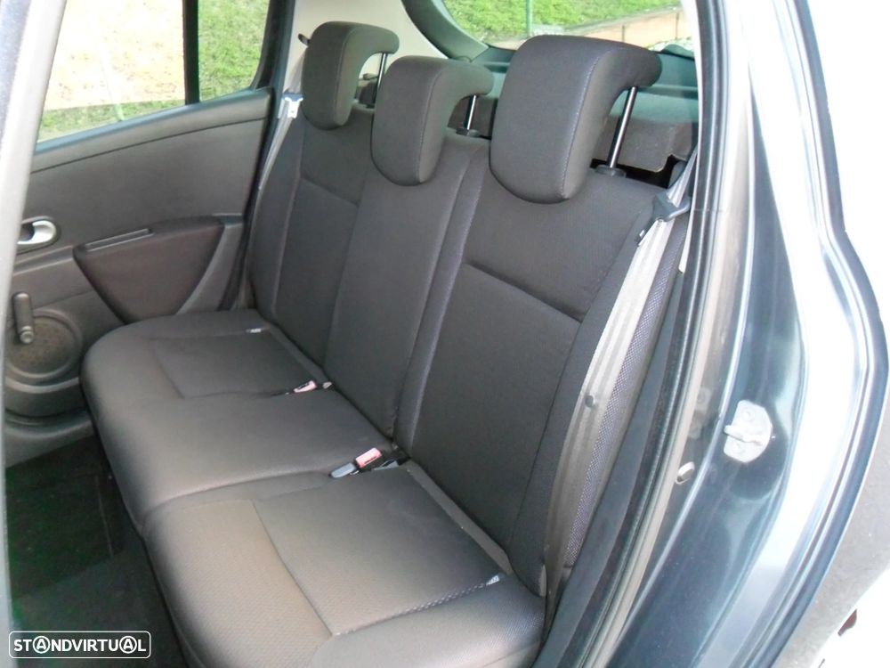 Renault Clio 1.2 16V Dynamique Luxe - 25