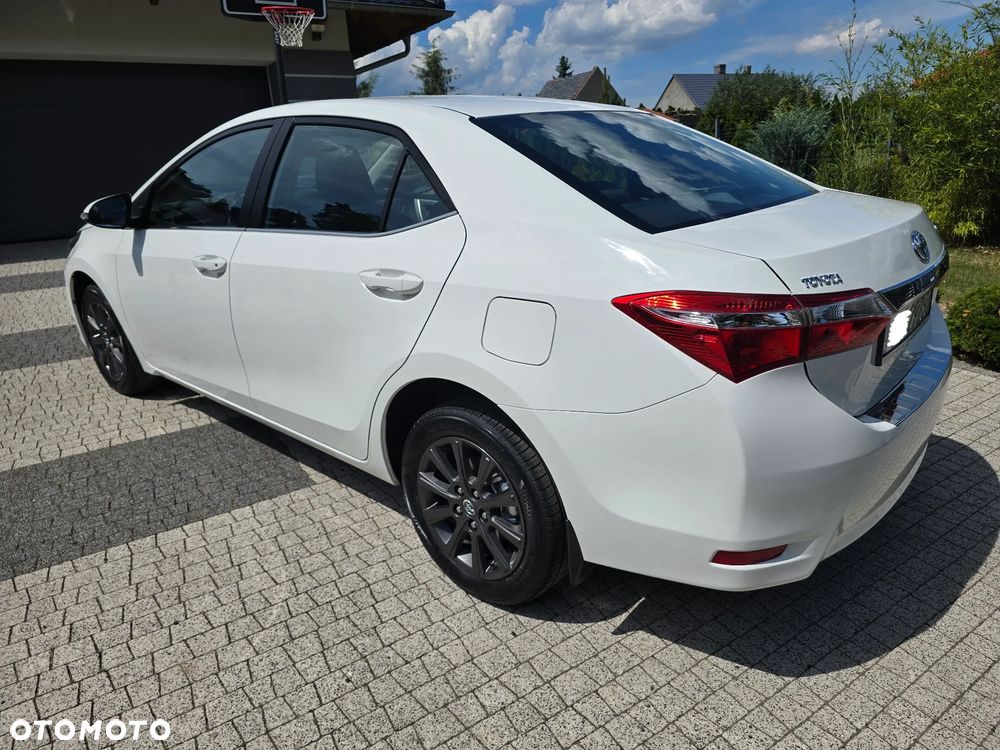 Toyota Corolla 1.6 Premium - 28