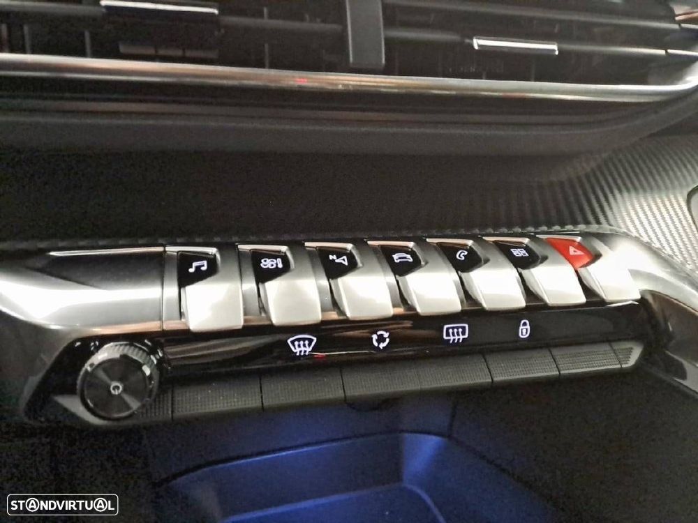 Peugeot 5008 1.5 BlueHDi Allure Pack EAT8 - 24