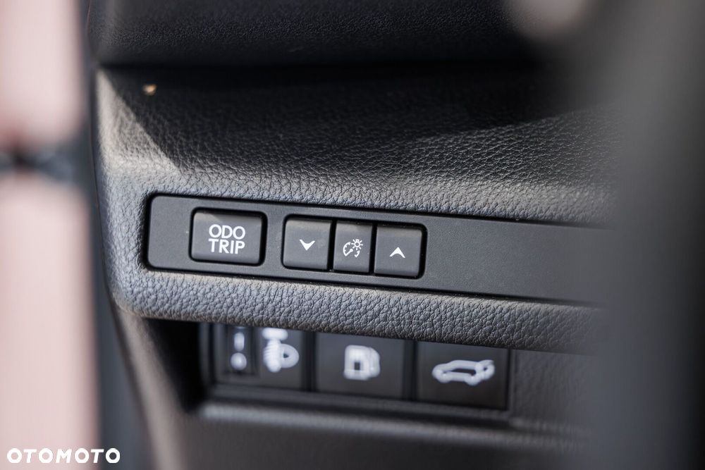 Lexus LBX 1.5 Hybrid Emotion - 33