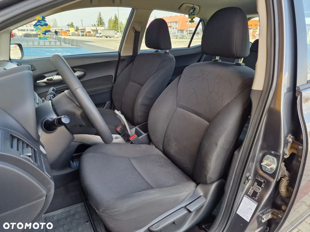 Toyota Auris 1.4 VVT-i Sol - 23