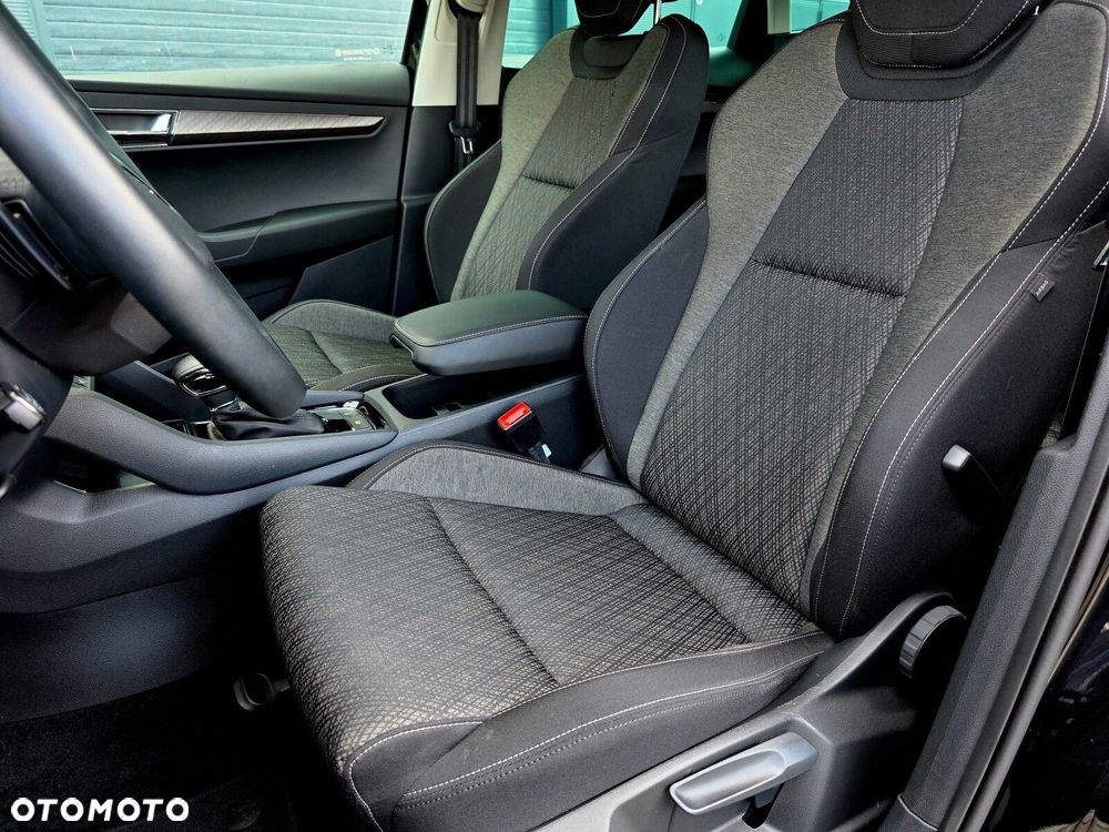 Skoda Karoq 1.5 TSI ACT 4x2 Style DSG - 32