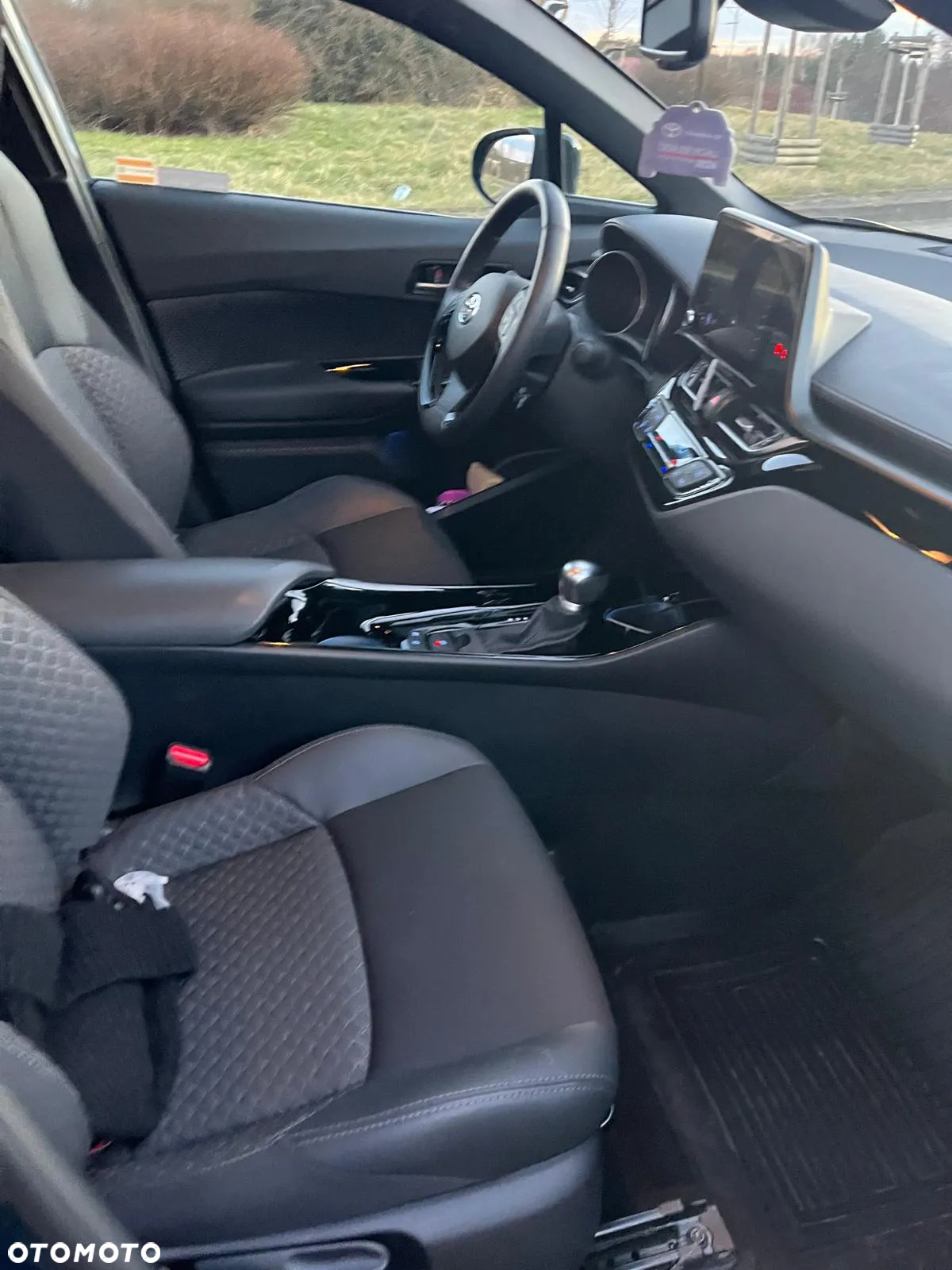 Toyota C-HR - 7
