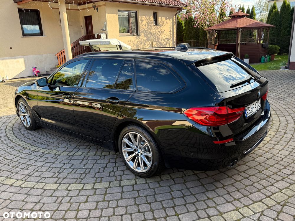 BMW Seria 5 520d Sport Line - 8
