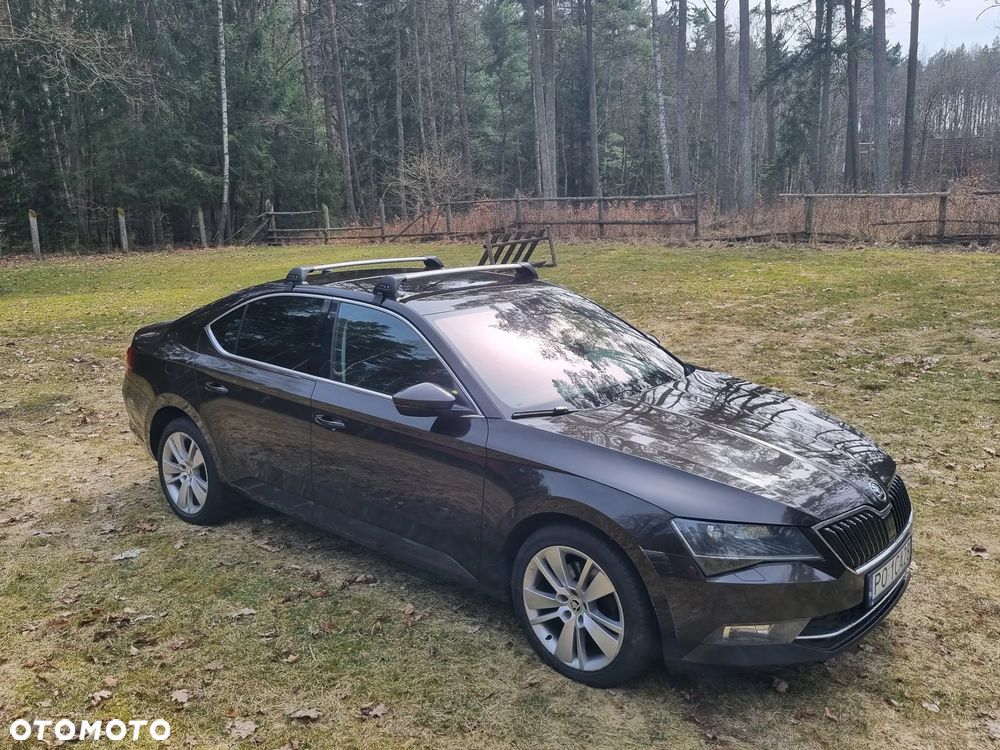 Skoda Superb 2.0 TDI 4x4 Style DSG - 8