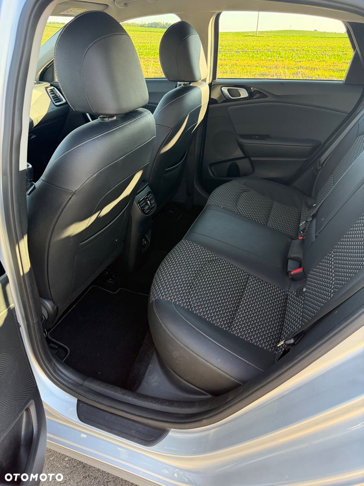 Kia Ceed 1.0 T-GDI L Business Line - 10