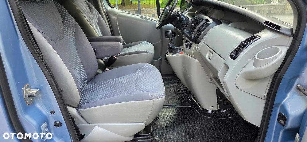 Renault Trafic - 14