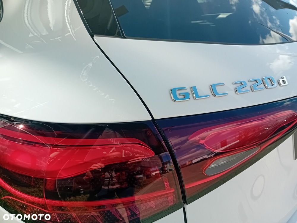 Mercedes-Benz GLC - 14