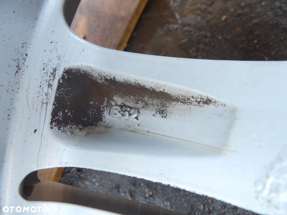 BMW - F20 - FELGA ALUMINIOWA - 8JxH2 - IS52 - 7845853 - 4
