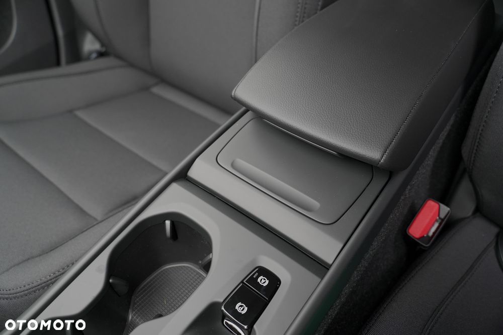 Volvo XC 40 B3 Essential - 15