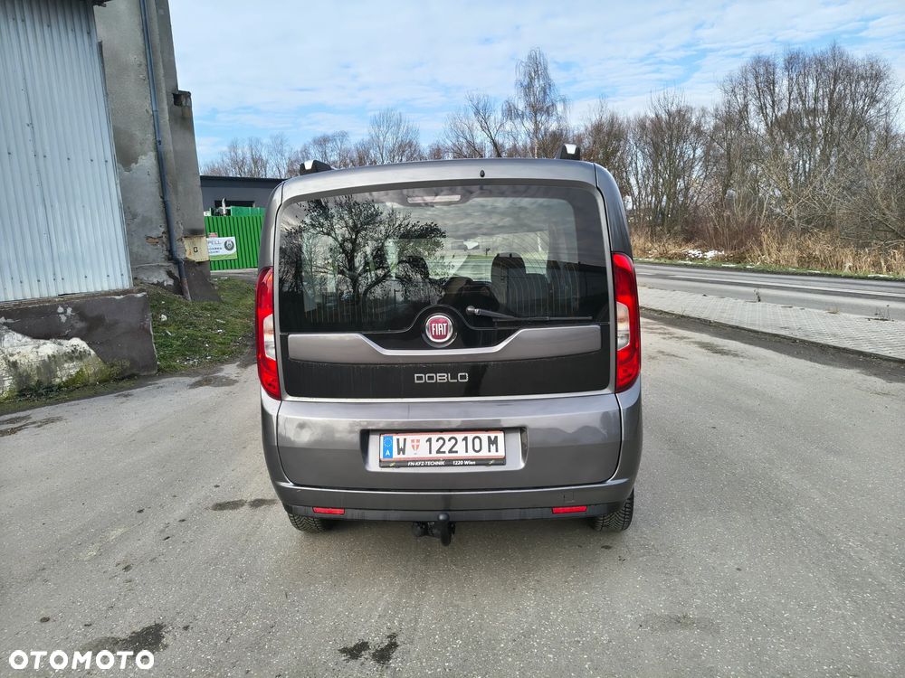 Fiat Doblo 1.4 16V Emotion - 19