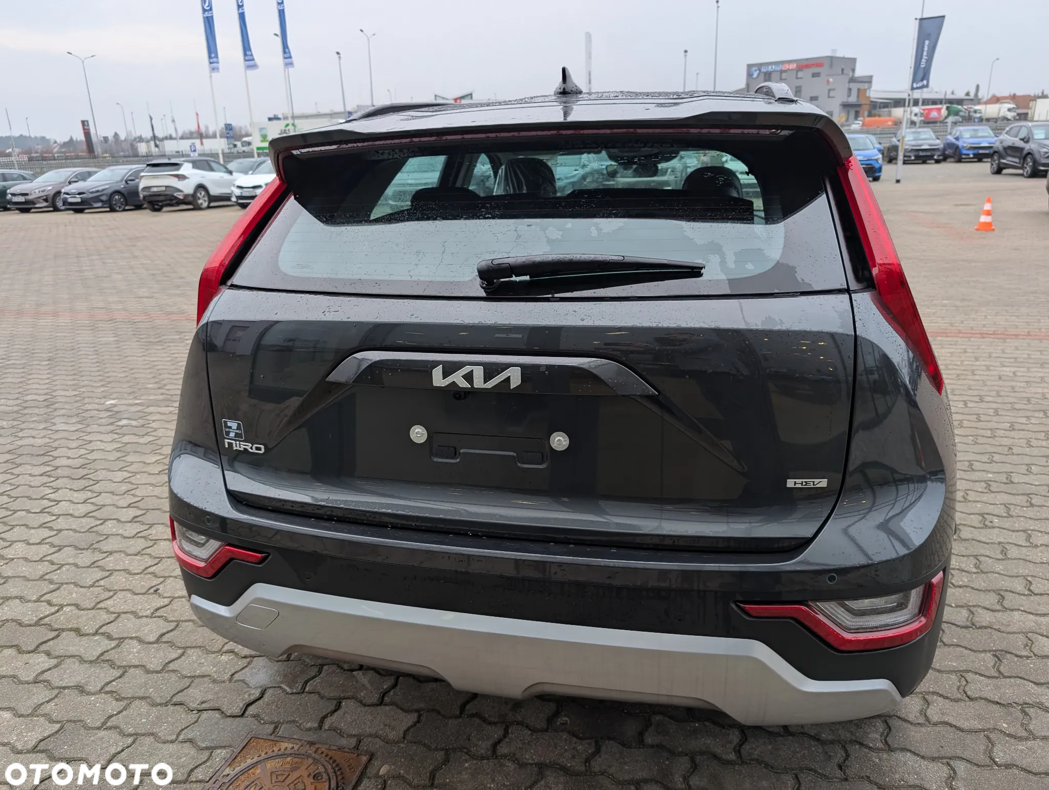 Kia Niro 1.6 GDI Hybrid M - 6