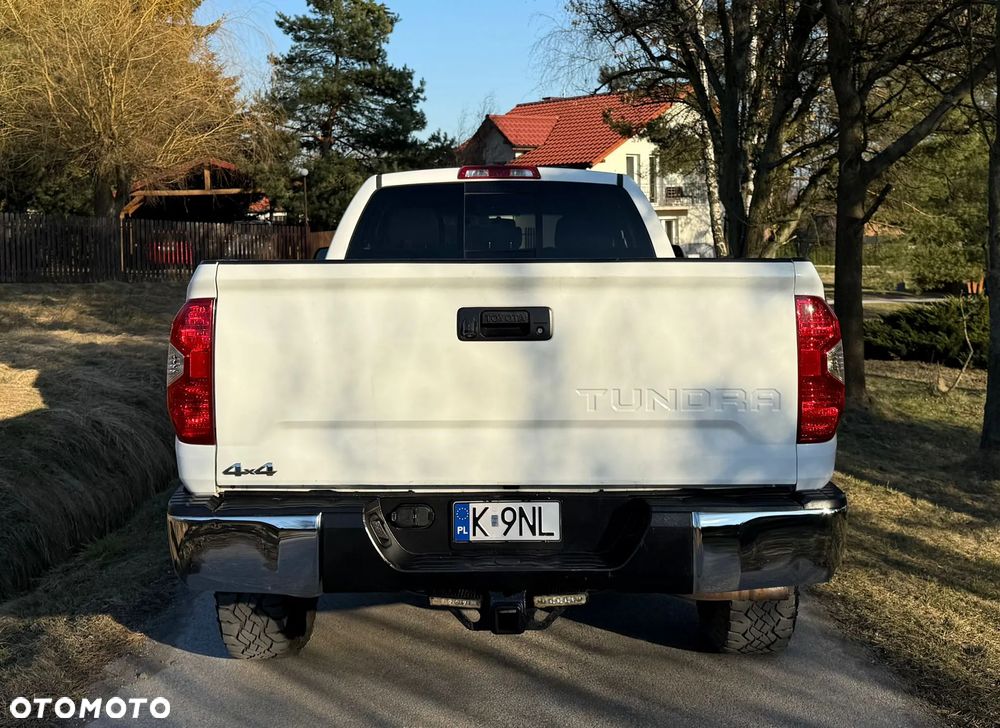 Toyota Tundra 5.7 4x4 Double Cab Limited - 9