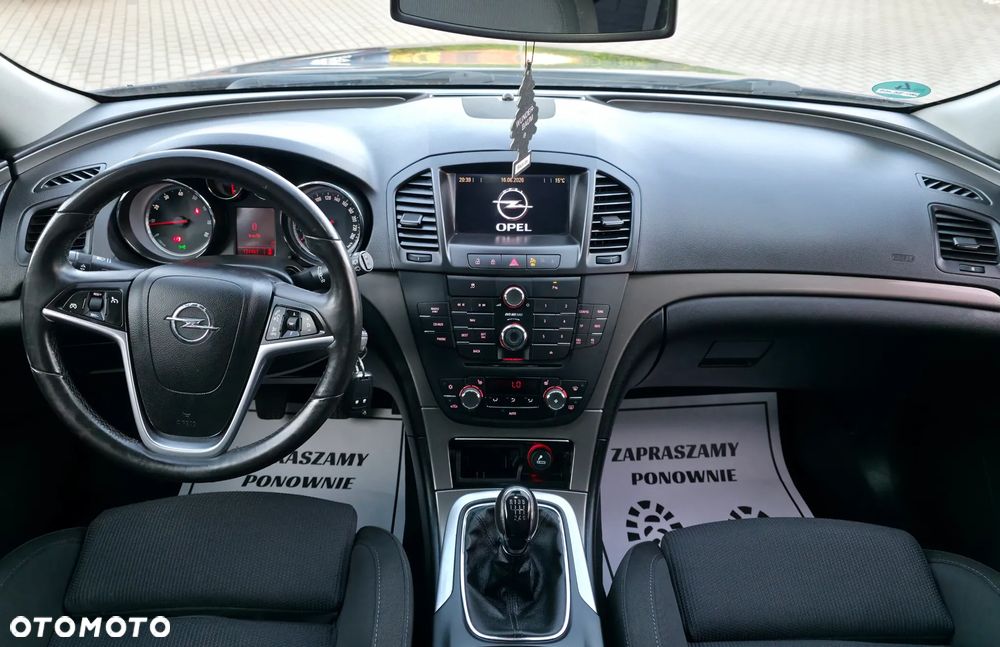 Opel Insignia 1.8 - 9