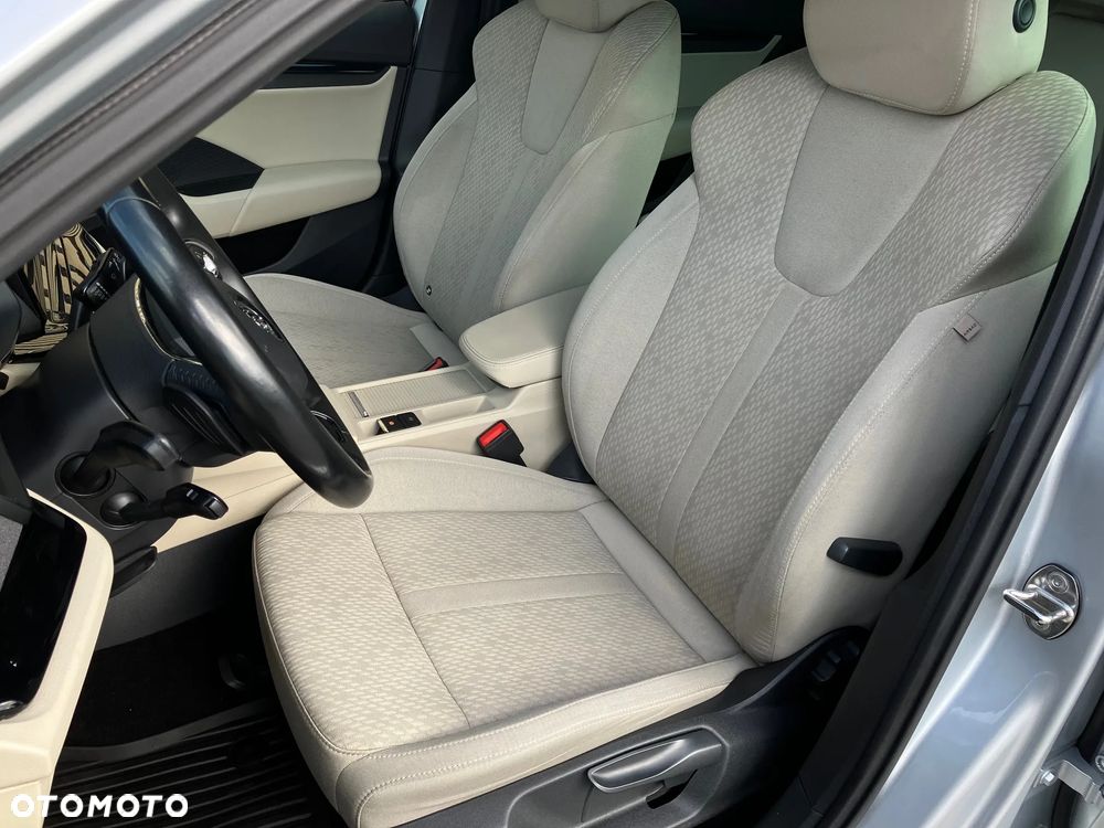 Skoda Octavia 2.0 TDI SCR Style DSG - 38