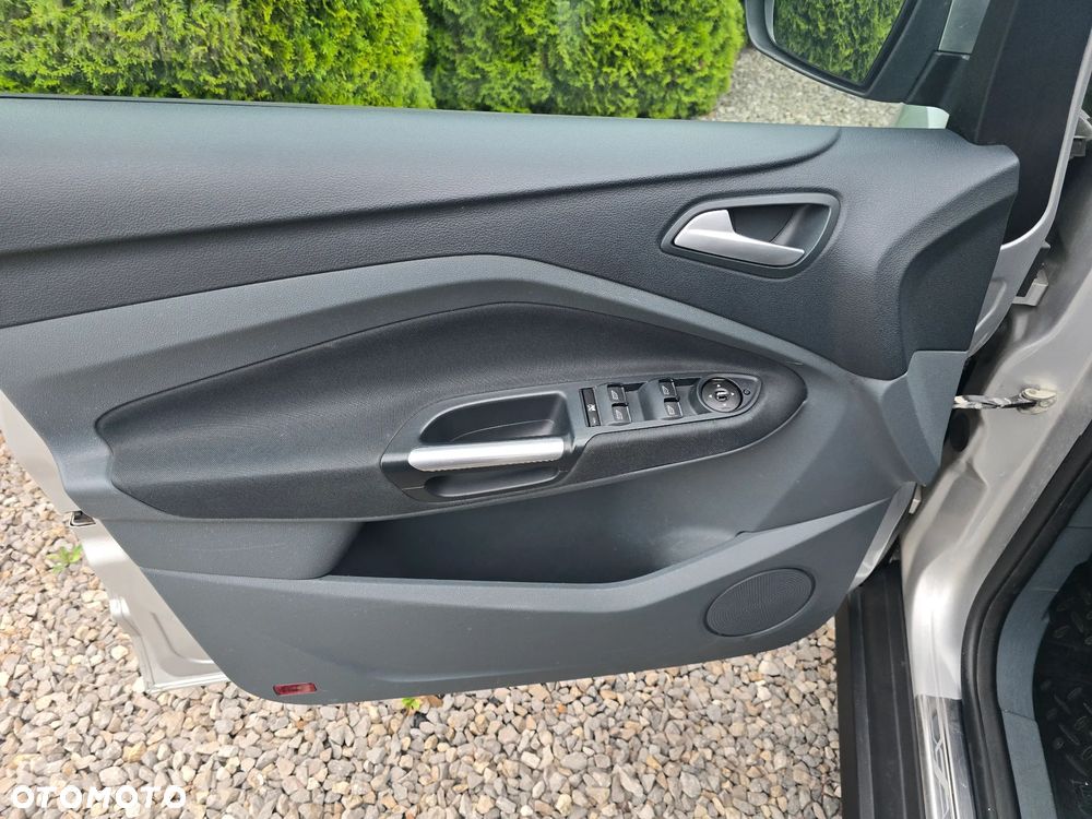 Ford C-MAX 1.6 TDCi Titanium - 23