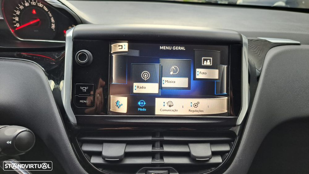 Peugeot 208 1.4 HDi Active - 43