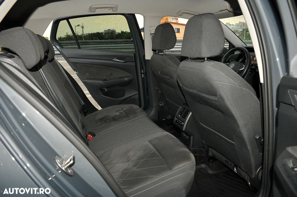 Volkswagen Golf 1.5 eTSI ACT DSG MHEV Style - 5