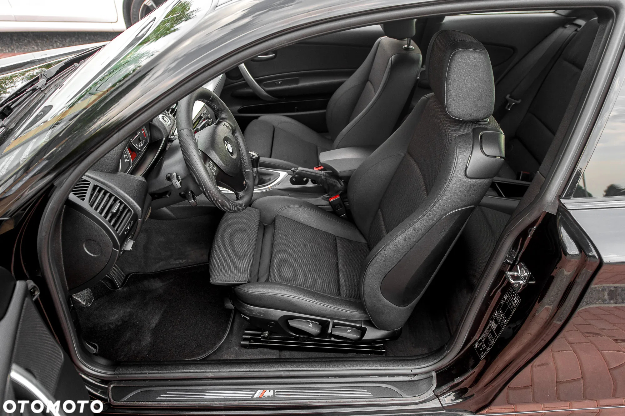BMW Seria 1 120d Coupe Limited Edition Lifestyle mit M Sportpaket - 17