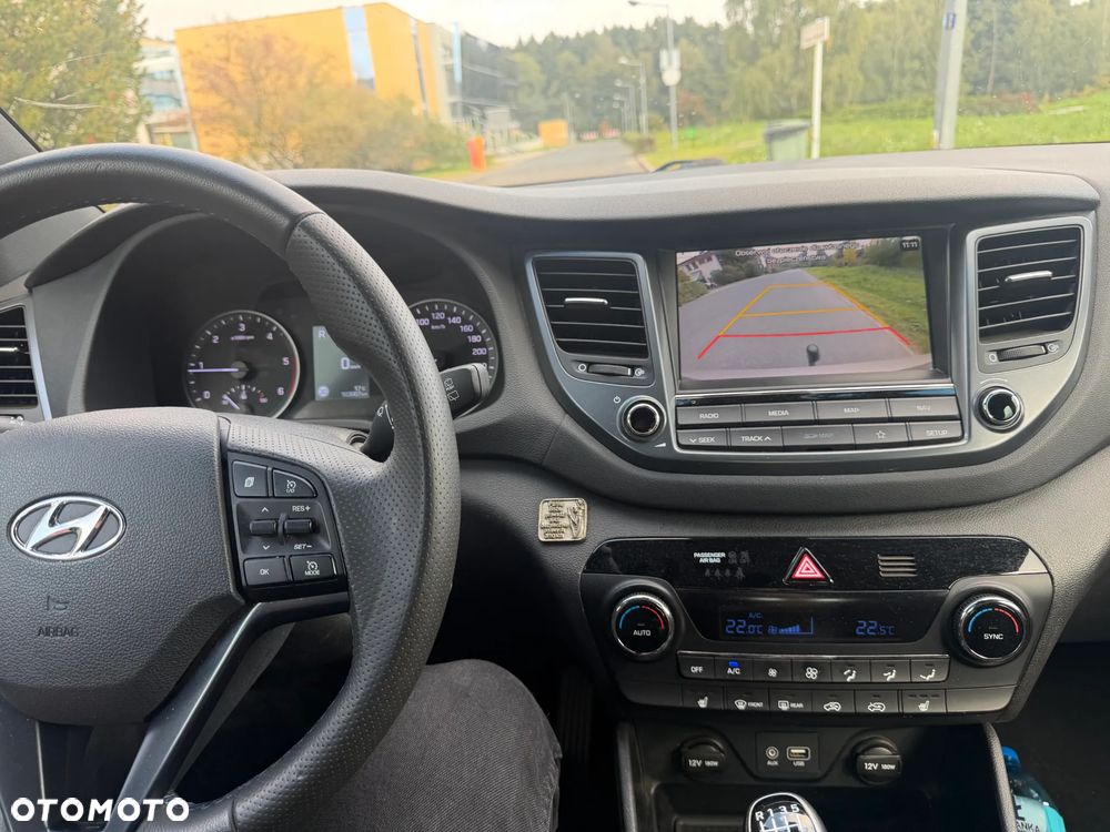 Hyundai Tucson 1.7 CRDI BlueDrive GO 2WD - 12