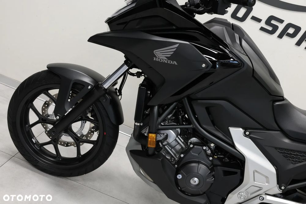Honda NC - 25
