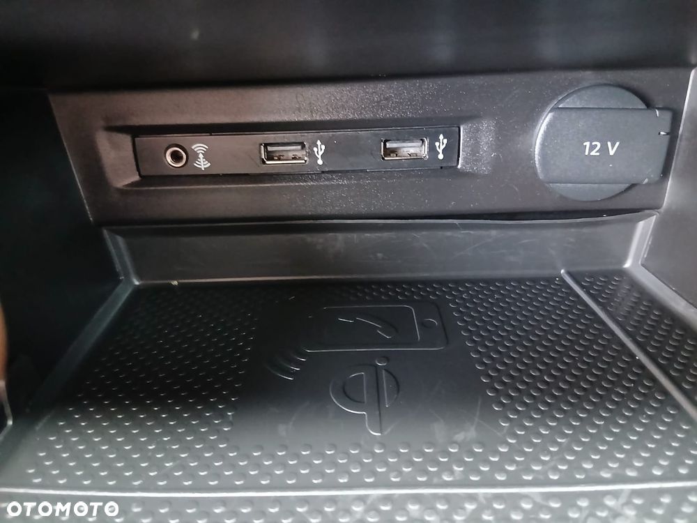 Volkswagen Tiguan - 26