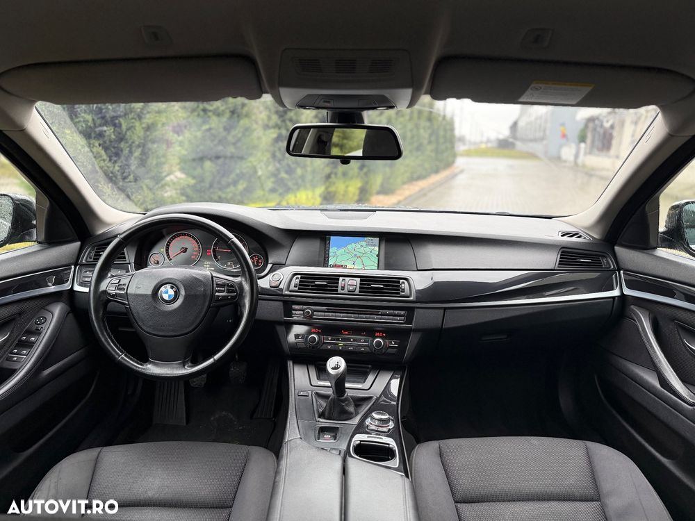 BMW Seria 5 520d - 5