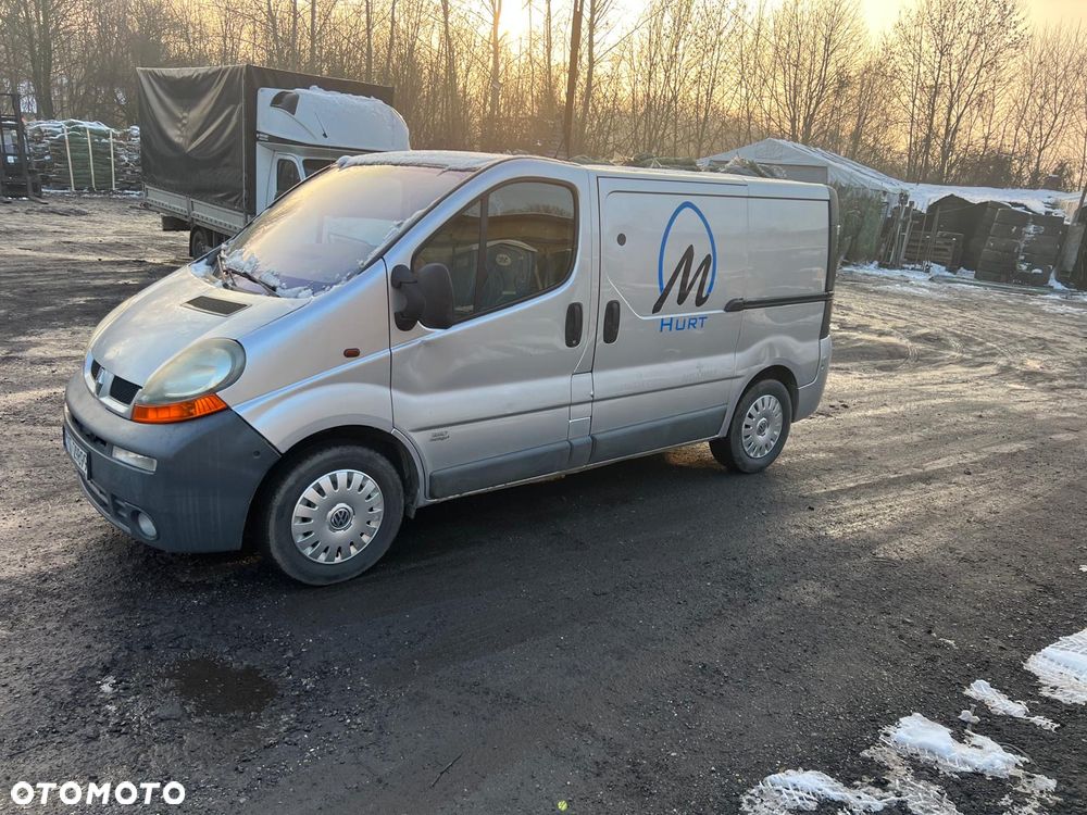 Renault TRAFIC - 1