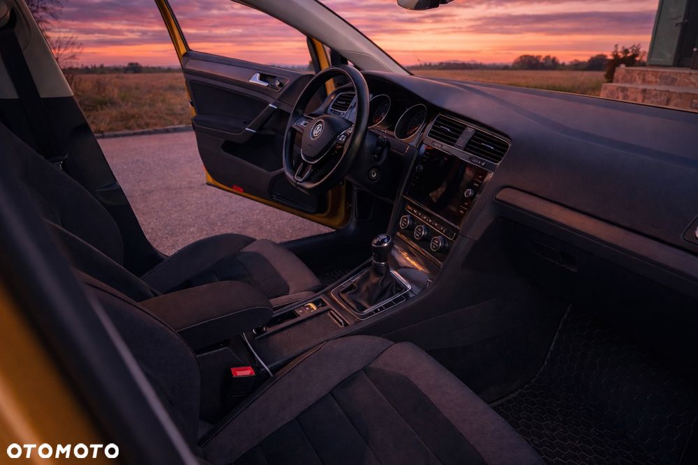 Volkswagen Golf 1.4 TSI BMT Comfortline - 7